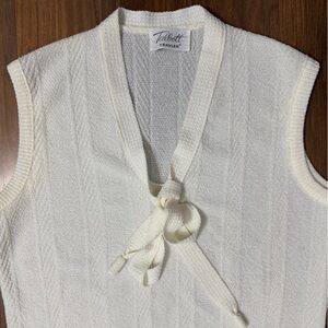 Vintage Talbotts Traveler Cream Textured Sleeveless V-Neck Blouse Size S
